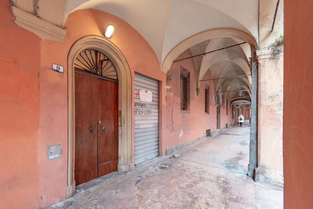 Housmart Tovaglie 9 Int 7 Apartment Bologna Bagian luar foto