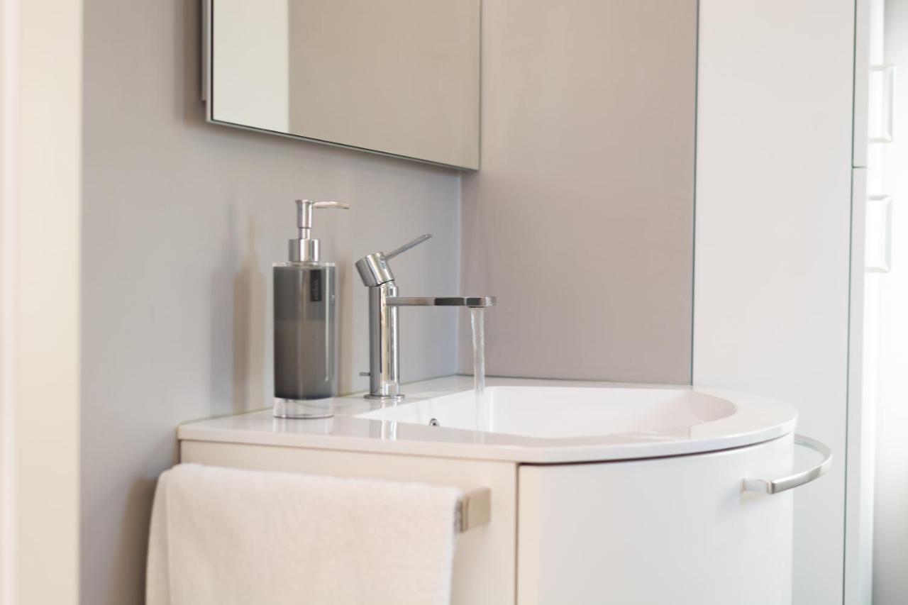 Housmart Tovaglie 9 Int 7 Apartment Bologna Bagian luar foto